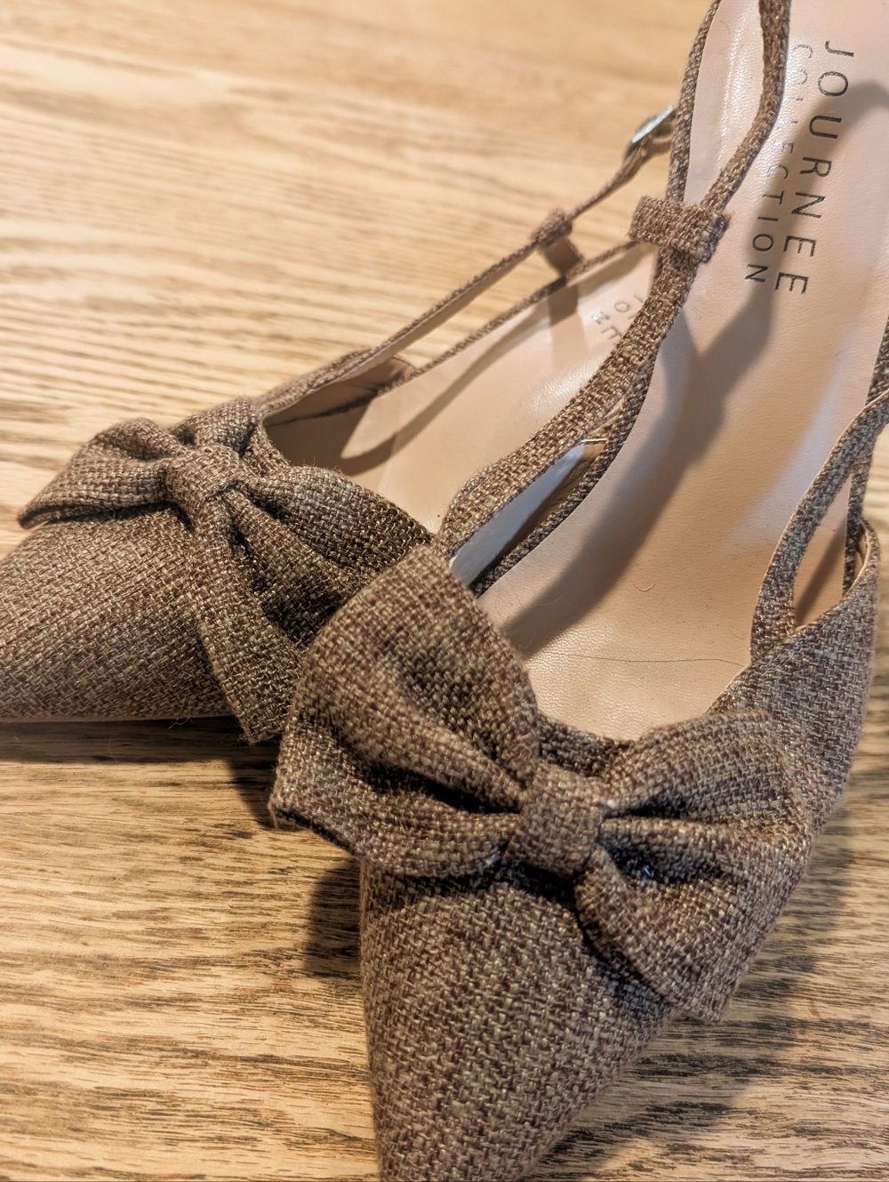 Journee Collection Slingback Chunky Heels, Bowed Bronze Fabric, Size 10